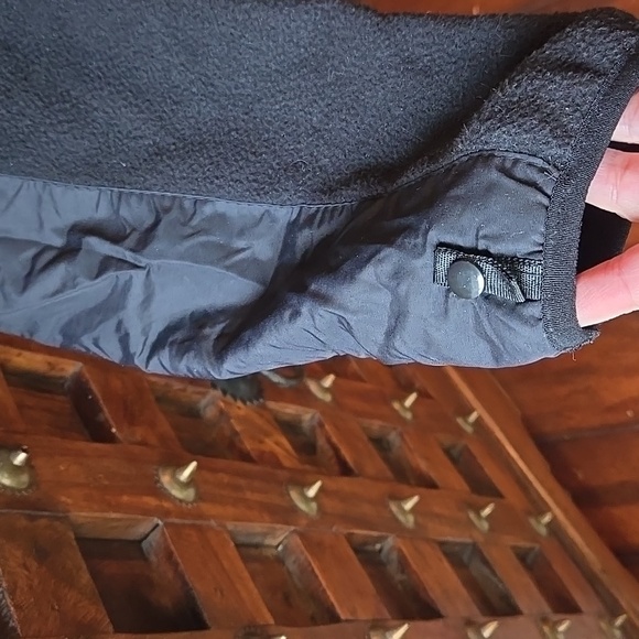 The North Face Jacket - Picture 5 of 10